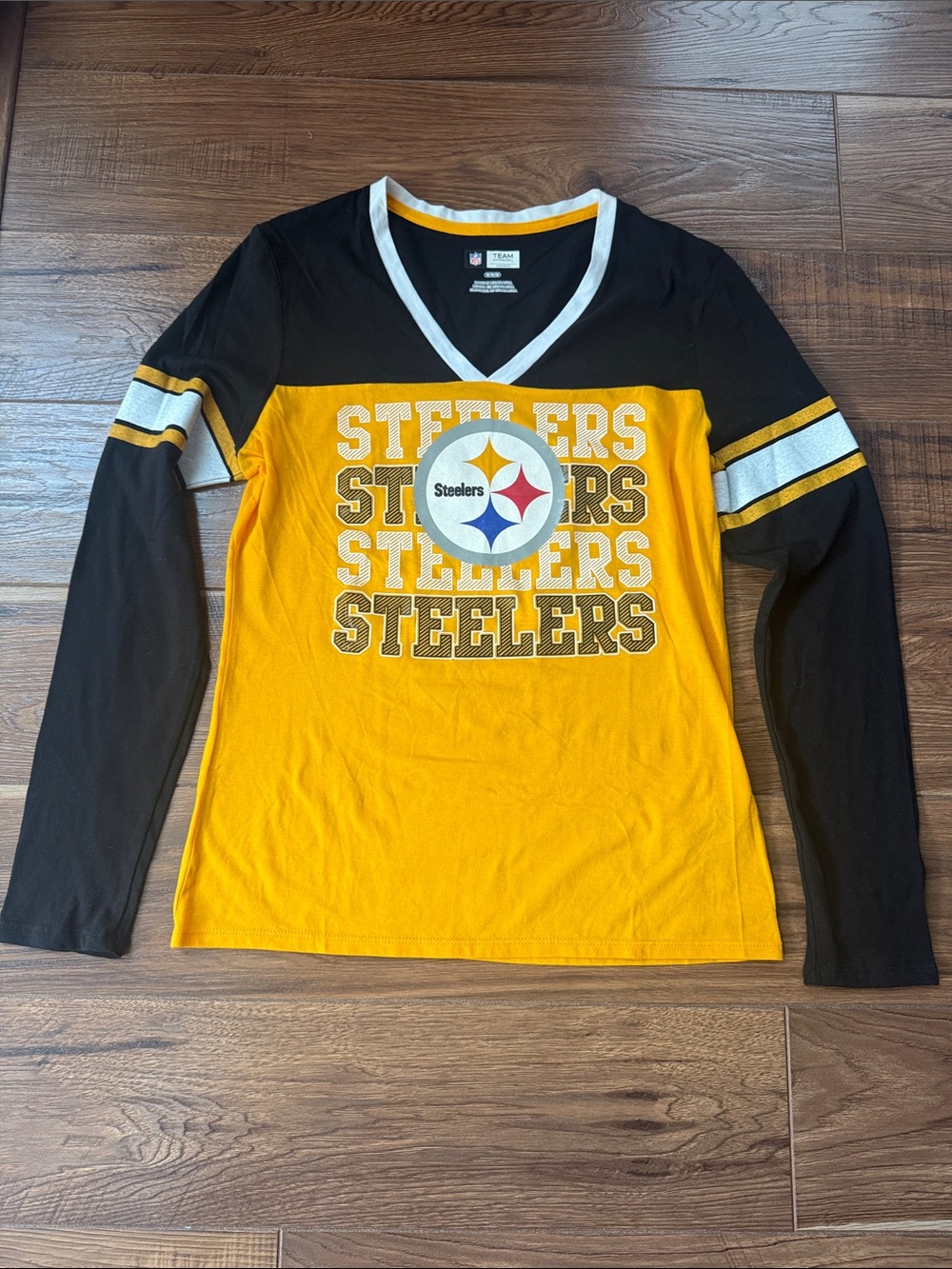 NFL Women’s Long Sleeve V-Neck Steelers Shirt - Gold & Black